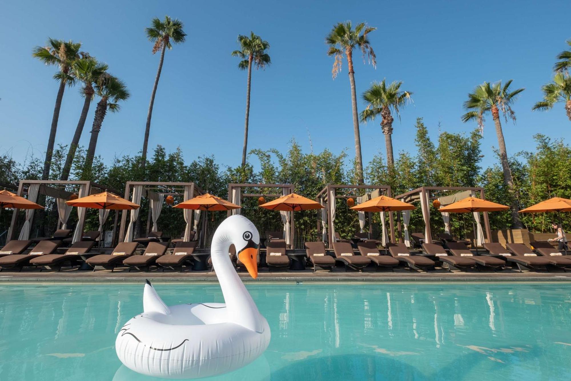 Hotel Maya - A Doubletree By Hilton Hotel Long Beach Exterior foto
